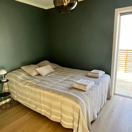 Roof House, Downtown In Lägenhet Sandefjord